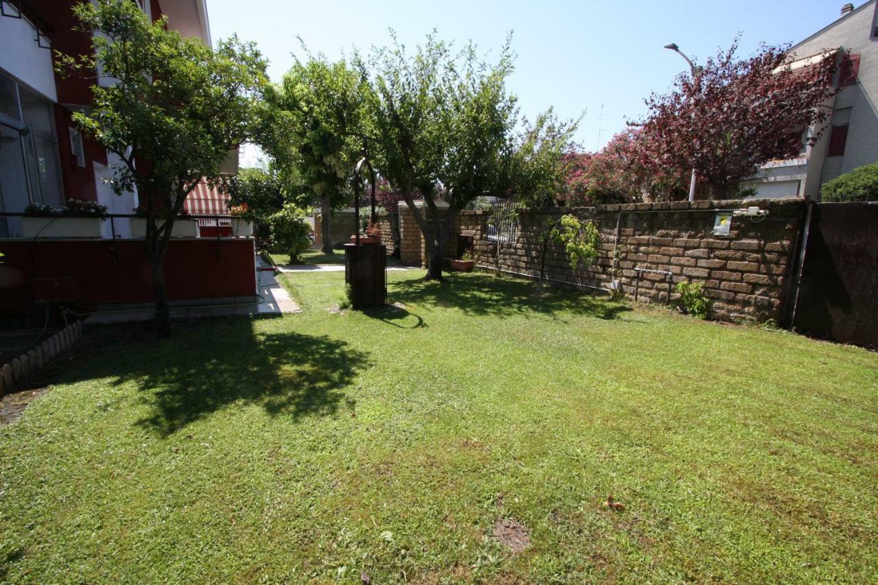 Villa Della Tartaruga Casal Palocco Exterior foto